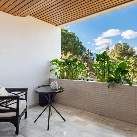 Luxurious In 5-star Del Golf Marbella