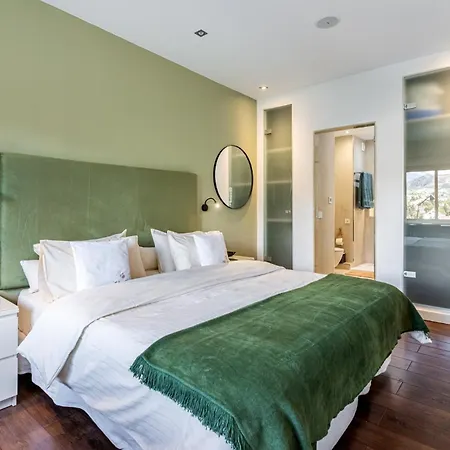 Luxurious In 5-star Del Golf Marbella