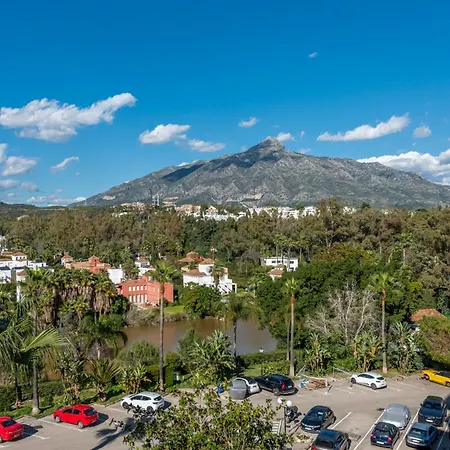 Apartment Luxurious In 5-star Del Golf