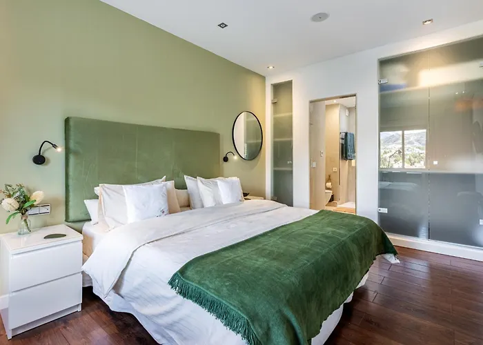 Luxurious In 5-star Del Golf Marbella